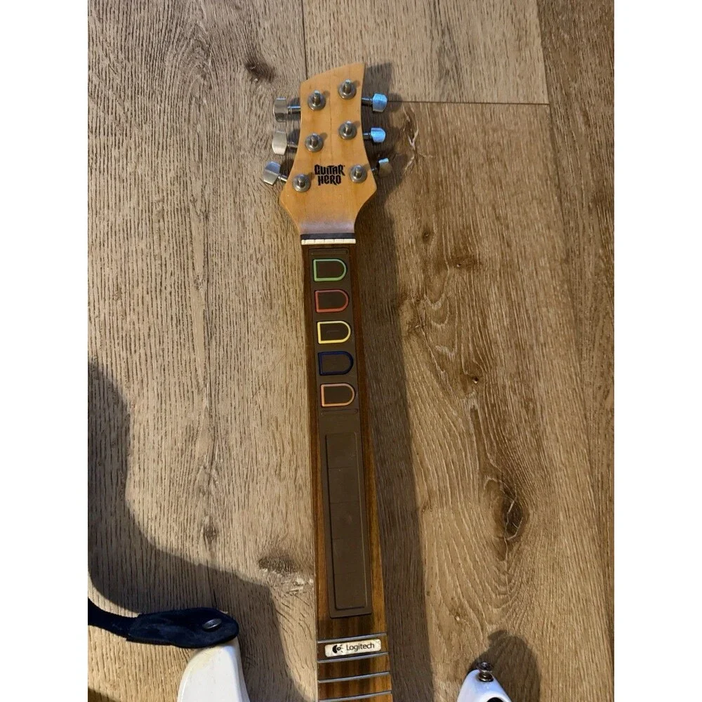 High End Nintendo Wii Logitech REAL WOOD Guitar Hero WIRELESS CONTROLLER